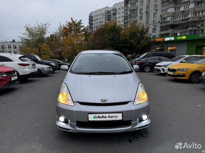 Toyota Wish 1.8 AT, 2003, 229 537 км