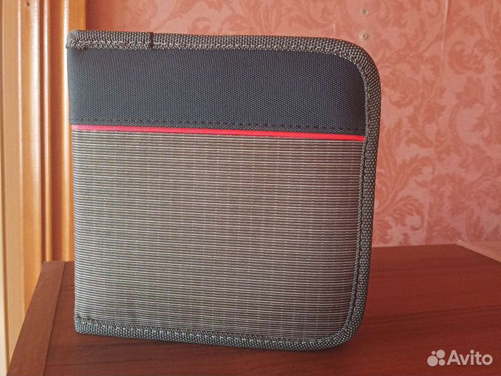 Контейнер для дисков SD
