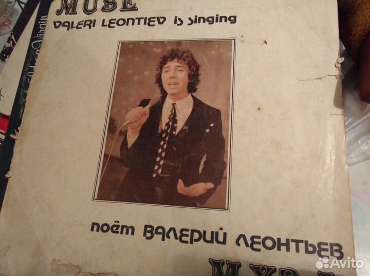 Продаю много разных жанров грампластинки