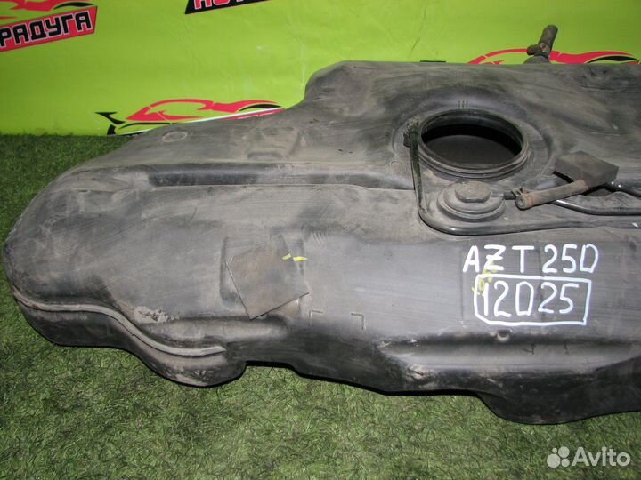 Бензобак toyota AZT250W,ZZT250,ZZT251,ADT250,ADT25