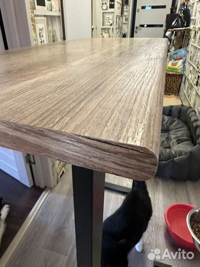 Барный стол