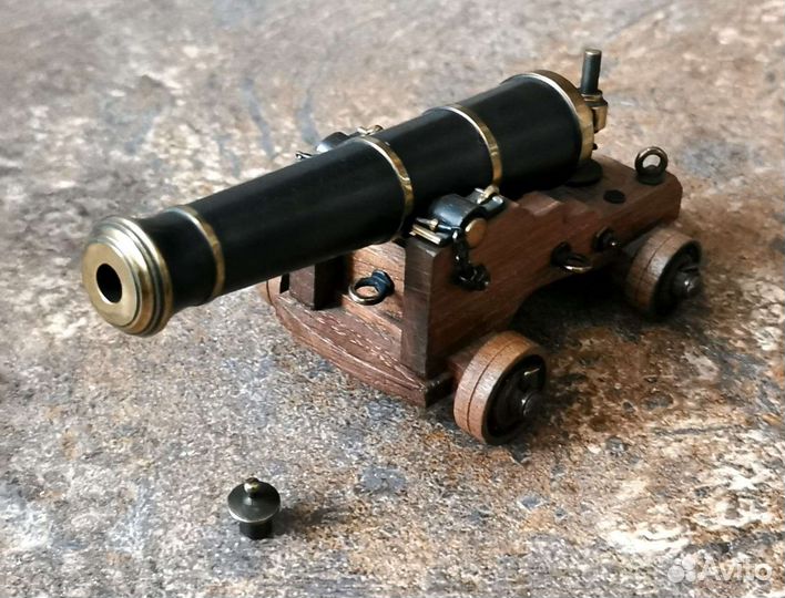 Модель корабельной пушки