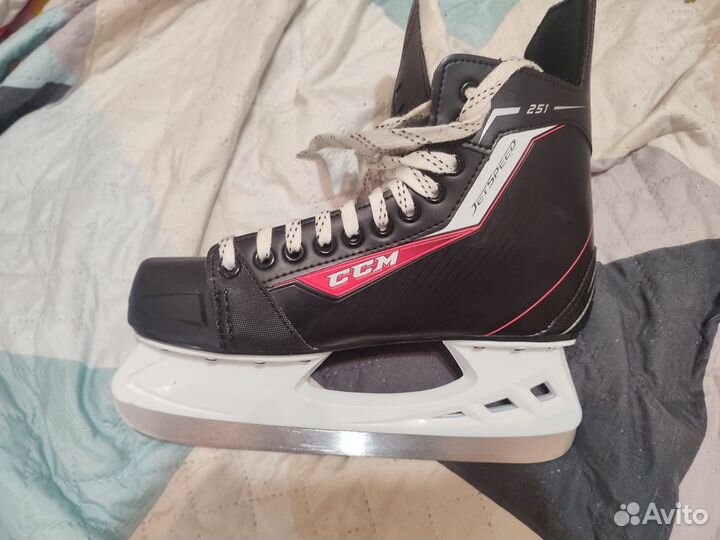 Коньки хоккейные CCM Jetspeed 251 Senior