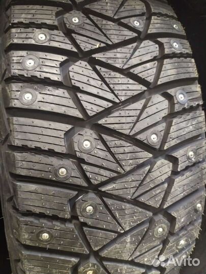 Goodyear Ultragrip 600 225/55 R17