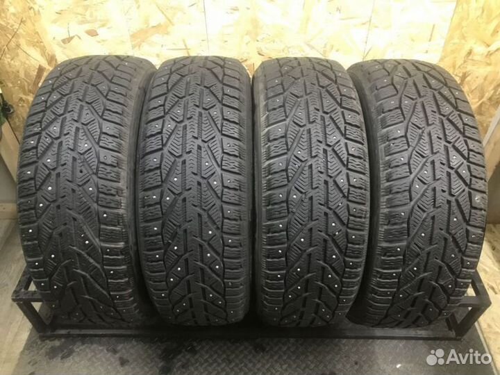 Tigar SUV Ice 215/65 R16 102T