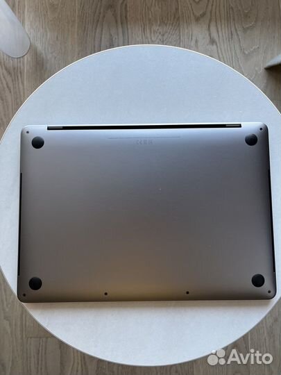 Macbook Pro 13 2020 i7 32GB 1TB