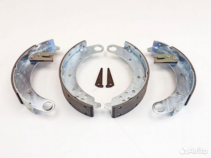 Комплект колодок задних тормозов