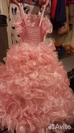 Продаю платье