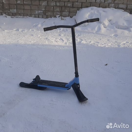 Самокат зимний трюковой
