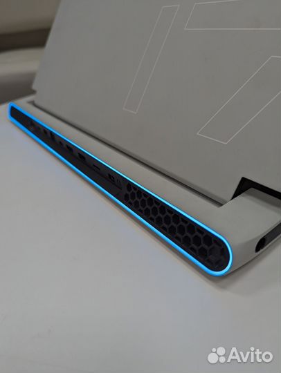 Dell Alienvare X17 R1 32/1TB