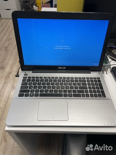 Ноутбук Asus X555L
