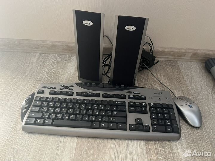 Набор колонки, клавиатура, мышка