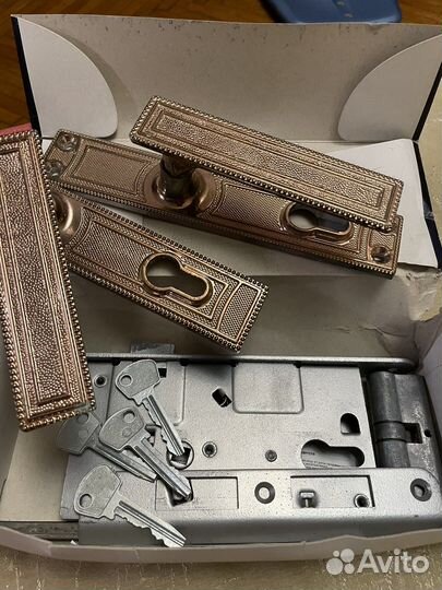 Замок врезной