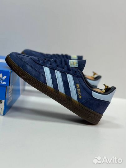 Adidas Spezial: Бестселлер с классическим стилем