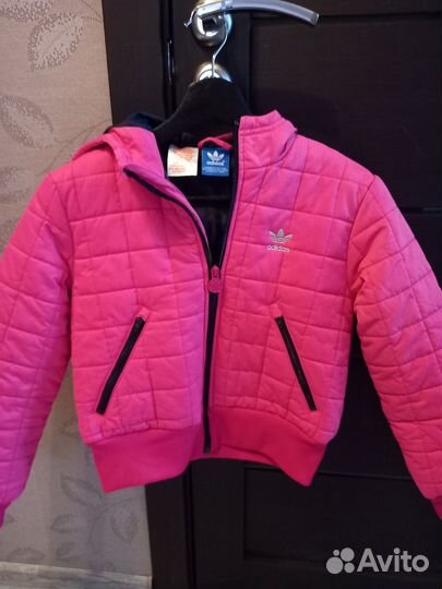 Курточка на девочку 134