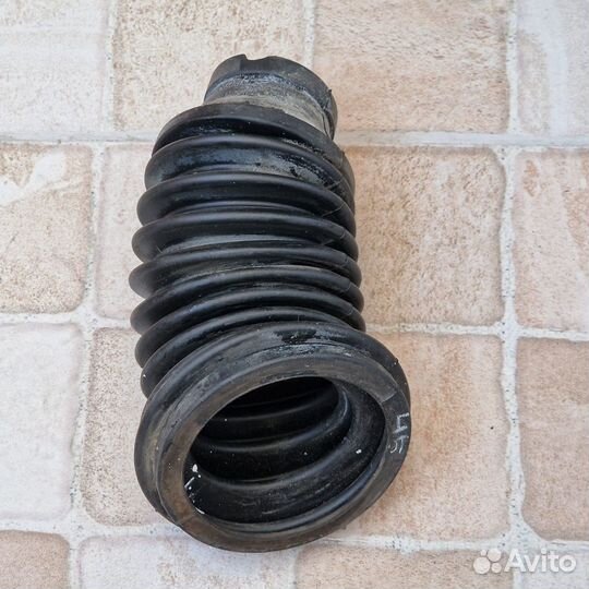 Гофрированный чехол (пыльник) Volkswagen Golf 3