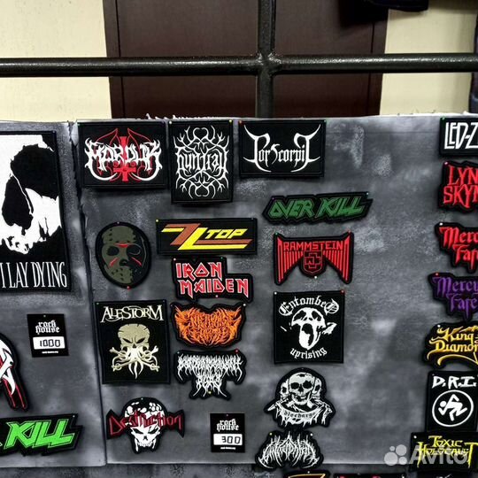 Рок атрибутика (футболки, нашивки и т. д)