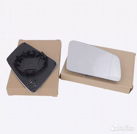 Зеркальный элемент Mersedes W204