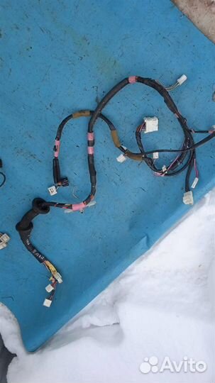 Проводка (коса) передней левой двери Toyota RAV 4