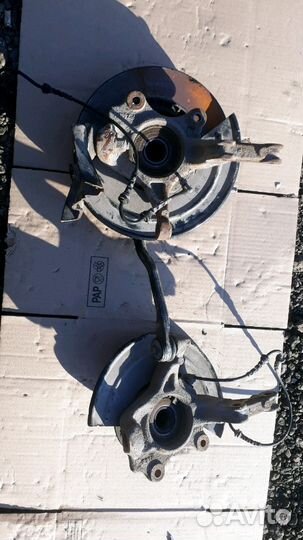 Кулак поворотный рено дастер L.R