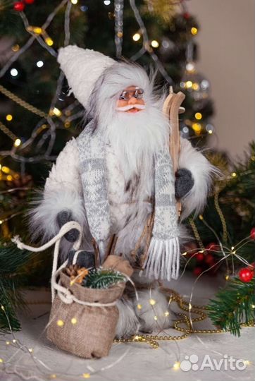 Дед мороз под елку