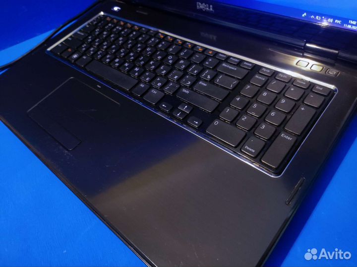 Большой Ноутбук dell 17.3 core i7/8gb/nvidia