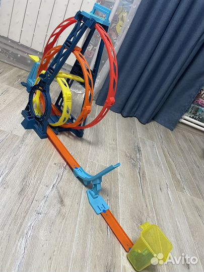 Hot wheels трек Тройная петля