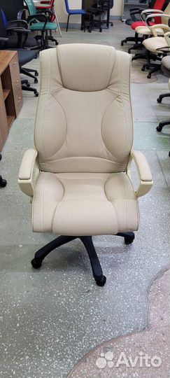 Компьютерное кресло офисное кресло