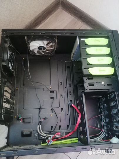 Корпус с 3 кулерами
