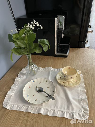 Посуда фарфор с цветами