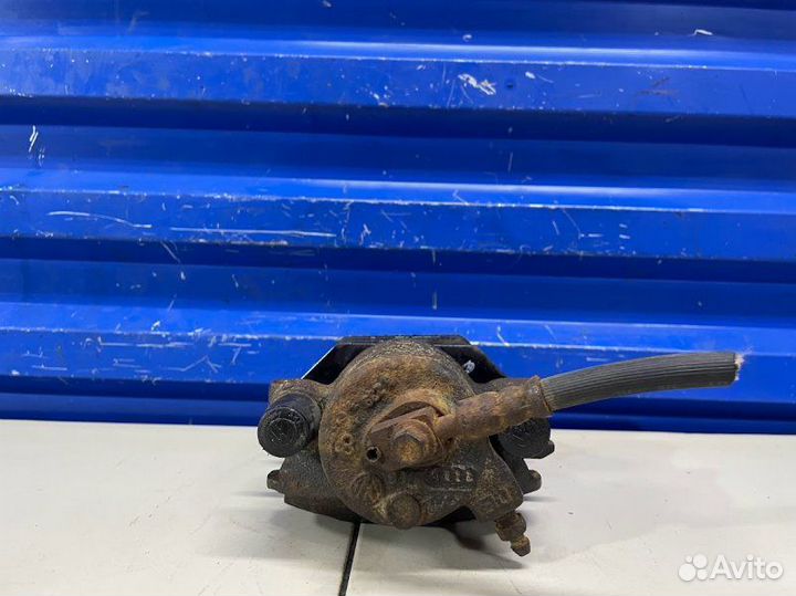 Суппорт передний левый Volkswagen Golf MK4 1.4 AXP