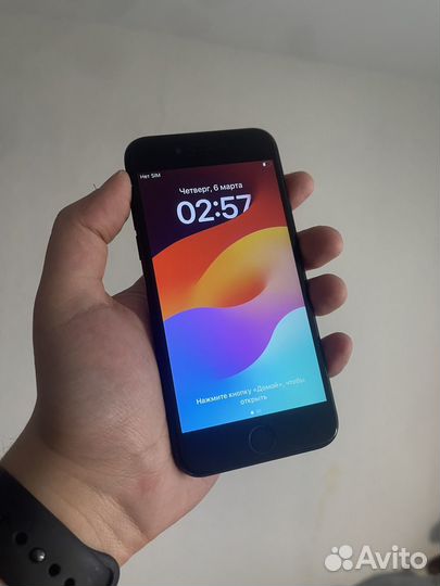 iPhone SE (2020), 64 ГБ