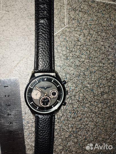 Часы кварцевые