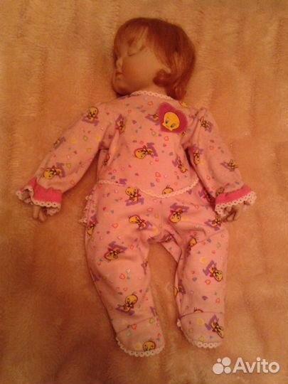 Фарфоровая кукла