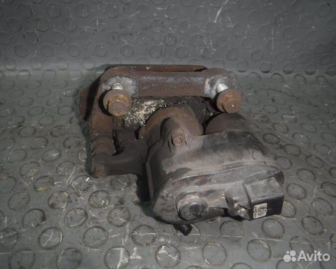 Volvo XC70 Суппорт тормозной задний правый