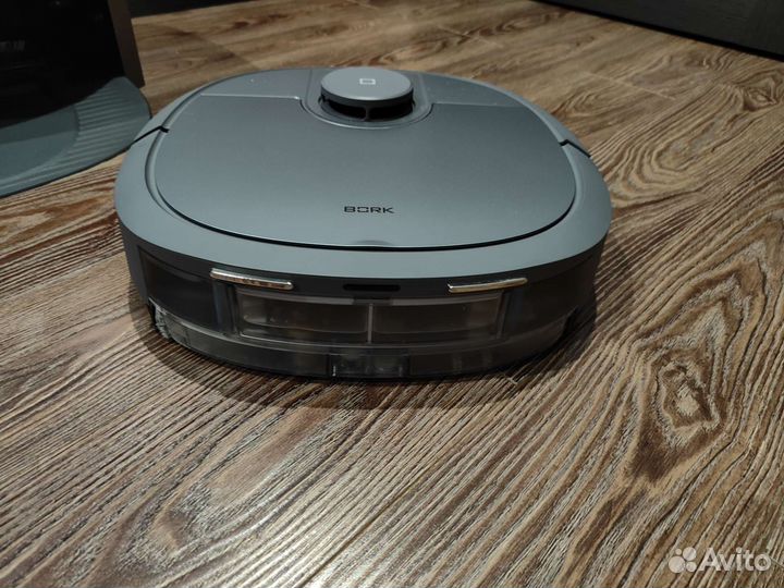 Робот пылесос bork V530