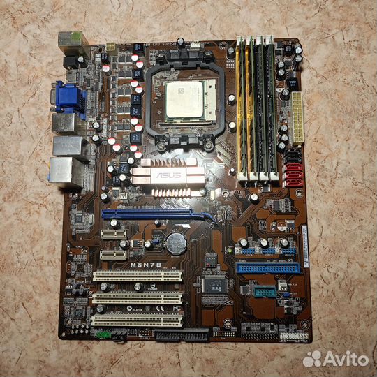 Материнская плата M3N78