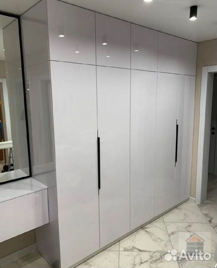 Шкаф для одежды