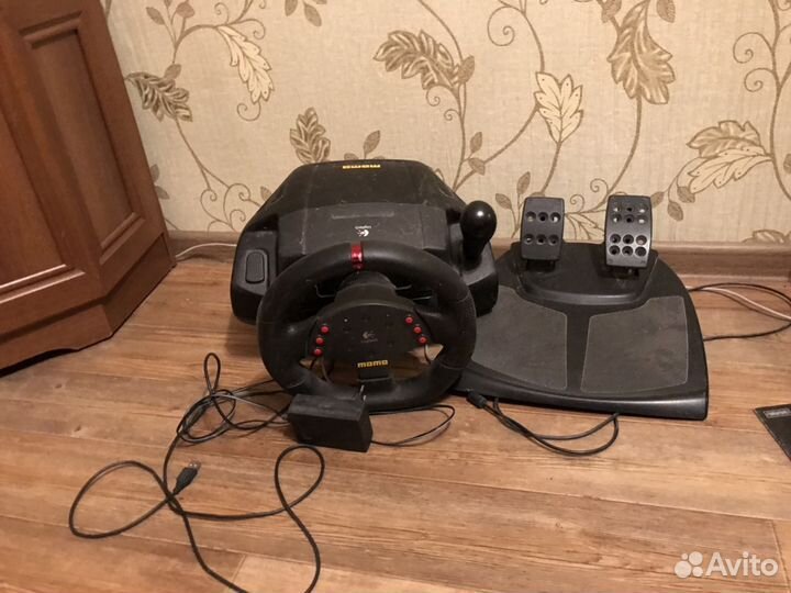 Руль и педали