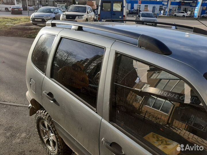 Рейлинги на крышу Нива Шевроле, черные