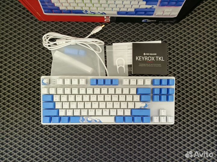 Red Square Keyrox TKL Aquarius