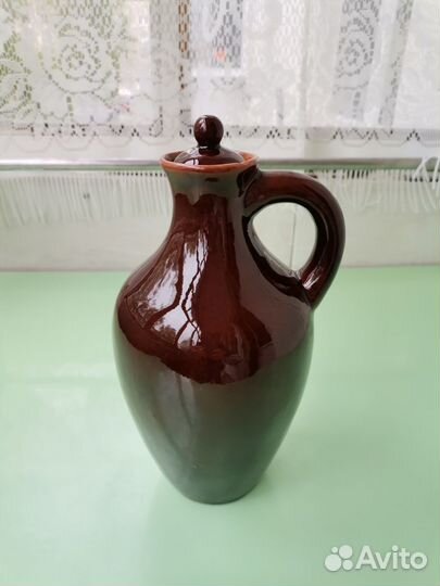 Глиняный кувшин