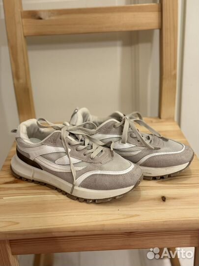 Кроссовки женские 37 размер