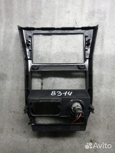 Рамка магнитолы Ниссан Альмера Классик