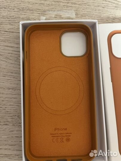 Чехол на iPhone 13