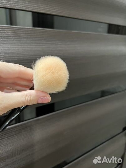 Кисть armani оригинал натуральная бу