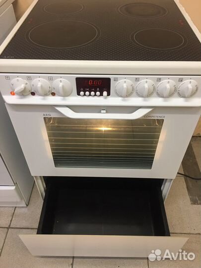 Немецкая керамическая плита AEG (60x60)