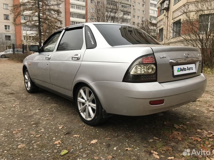 LADA Priora 1.6 МТ, 2011, 2 000 км