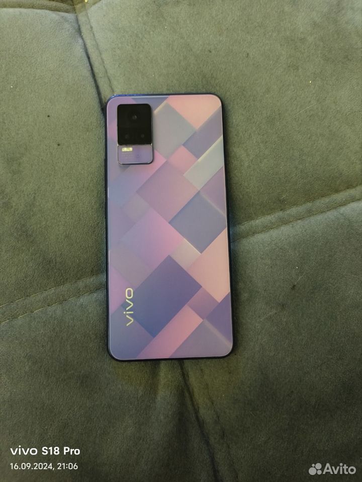 Vivo V21e, 8/128 ГБ