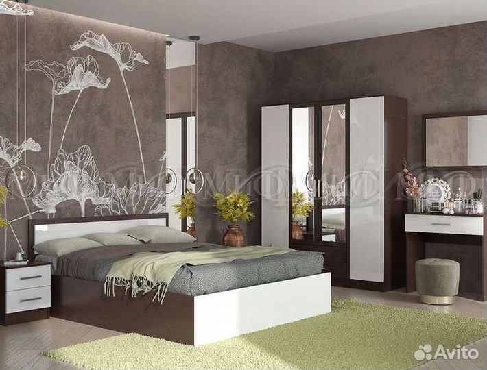 Спальный гарнитур